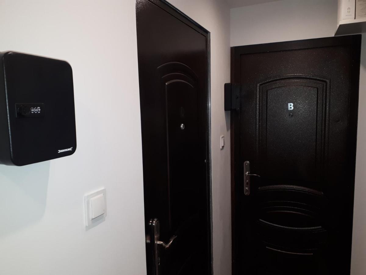 Apartamenty Centrum Panoramiczna Mala Dwojka Swan Labedz Promenada Klimatyzacja Lodowa Kielce Exterior foto